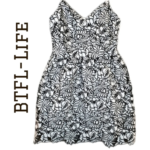 BTFL-life Black & White Adjustable Spagetti Strap Embroidered Smock back Sz 8-10 - Picture 1 of 11